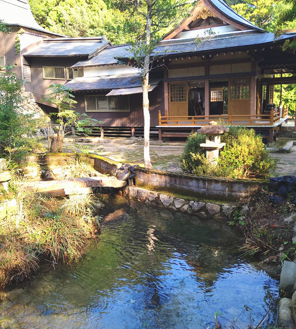 三坂神社 神池